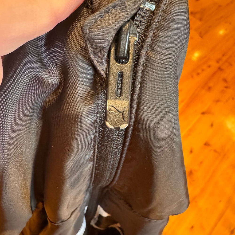 PUMA Windbreaker - Picture 3 of 4